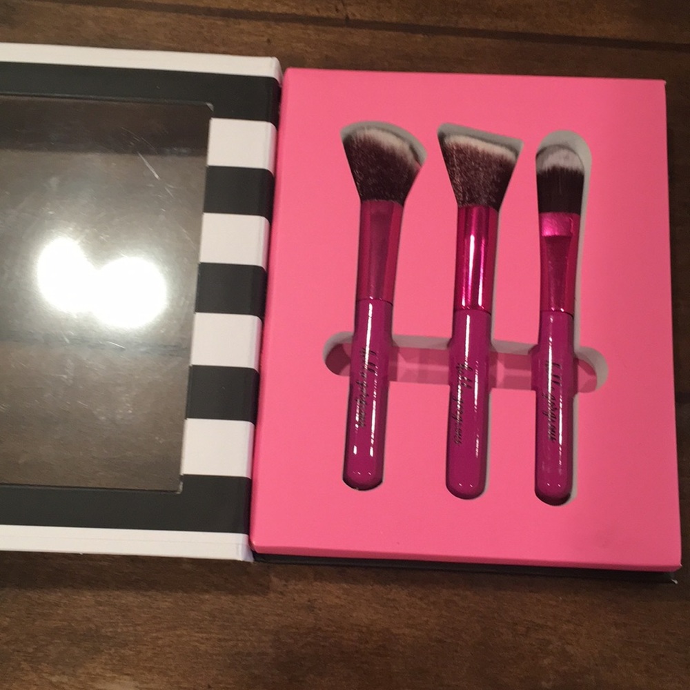 Makeup brush set - Picture 3 of 4